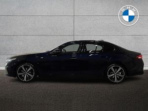 BMW 5-Series 530e M Sport Saloon - Image 4