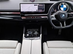 BMW 5-Series 530e M Sport Pro Saloon - Image 4