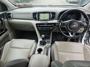 Kia Sportage 2016 1.7 GSE - Image 4