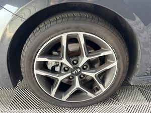 Kia Ceed GT LINE HP COMMERCIAL 5DR - Image 3