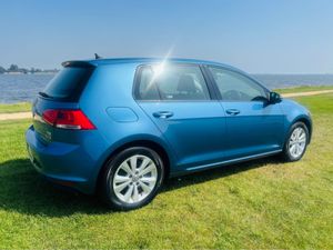 Volkswagen Golf AUTOMATIC / FINANCE AVAILABLE - Image 4