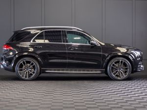 2022 Mercedes-Benz GLE 350de AMG Line 4Matic - Image 2