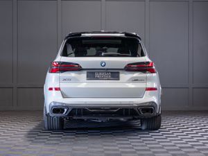 2025 BMW X5 X-Drive 50e M-Sport - Image 4