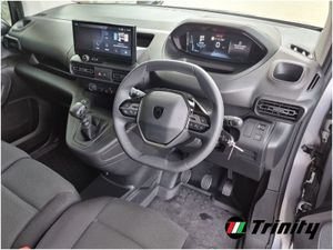 Peugeot Partner PRO Plus 1.5 HDI 100BHP Stunning - Image 2