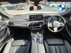 BMW 5 Series 520d M Sport Saloon - Image 4
