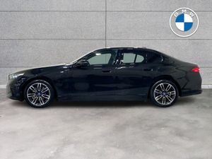 BMW 5 Series 530e M Sport Saloon - Image 4
