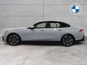 BMW 5 Series 520i M Sport Saloon - Image 4