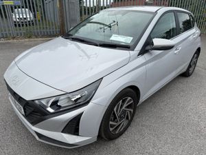Hyundai i20 1.2i Deluxe Plus  demo Sale - Image 3