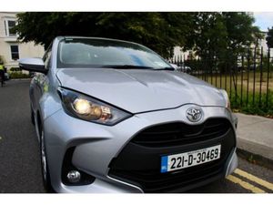 Toyota Yaris 1.0 Luna 4DR - Image 2