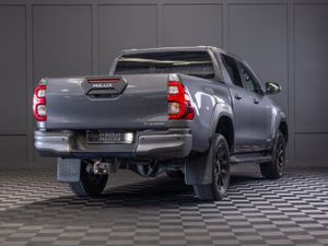 2023 Toyota Hilux Invincible 5 Seat N1 Crewcab - Image 3