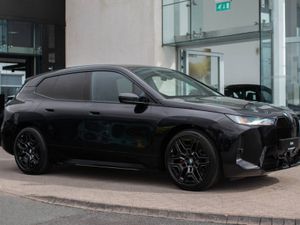BMW IX Xdrive45 - Image 3