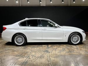 BMW 3-Series 330E AUTOMATIC 2.0 HYBRID - FULL BLAC - Image 3