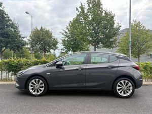 Opel Astra SC 1.6 CDTI 5DR - Image 2