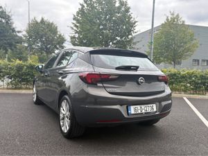Opel Astra SC 1.6 CDTI 5DR - Image 3