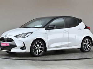 Toyota Yaris 1.5 Hybrid Style  2tone Roof - Image 4