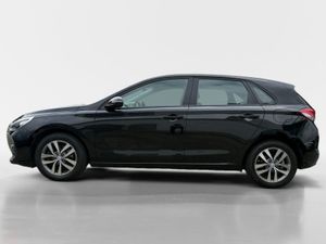 Hyundai i30 Petrol Deluxe Turbo - Image 4
