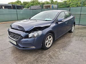 €300 OFF!!!!! *142 Volvo V40 1.6 Diesel - Image 2