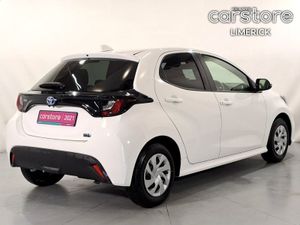 Toyota Yaris 1.5 Hybrid Auto - Image 3