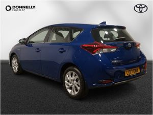 Toyota Auris Hatchback Business Edition - Image 3