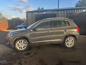 Volkswagen Tiguan 16 Auto R Line 4x4 - Image 2