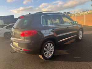 Volkswagen Tiguan 16 Auto R Line 4x4 - Image 4
