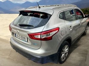 Nissan Qashqai 1.5 DSL SV - Image 2