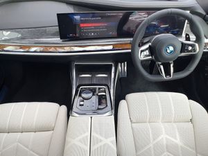 BMW 7 Series M760e Xdrive 7 Series - Image 4
