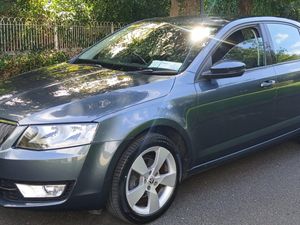 Skoda Octavia 2015 1.2 ELEGANCE 5dr - IRISH CAR - Image 2