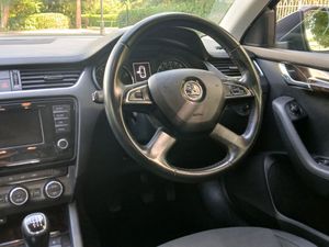 Skoda Octavia 2015 1.2 ELEGANCE 5dr - IRISH CAR - Image 3