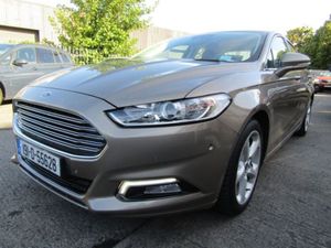 Ford Mondeo Titanium Edition HEV - Image 4