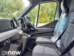 Renault Master Advance Lm35 Auto 170 bhp - Image 4