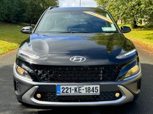 Hyundai KONA  Executive  2022 ( Only 7,100 km's) - Image 3