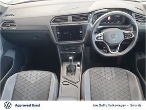 Volkswagen Tiguan Tiguan R-line Tsi Phev S-A R-li - Image 3