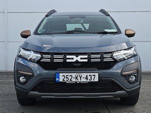 Dacia Jogger HEV 145 PS Extreme Auto - Image 2