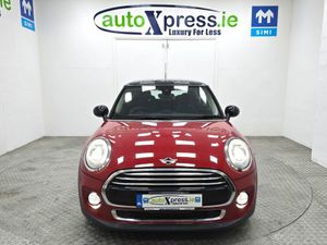 Mini Cooper 1.5 Automatic, Reversing camera - Image 3