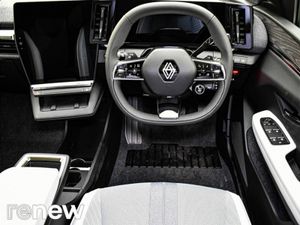 Renault Scenic E-tech Iconic 87kwh 220hp - Image 3