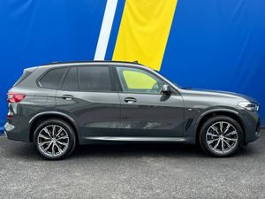 BMW X5 XDRIVE45e M-SPORT 3.0 HYRID AUTO // PANORAM - Image 3