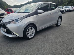 Toyota Aygo 2015 1.0 VVT-i x-play+ - Image 2