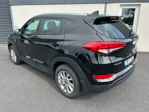 161 Hyundai Tucson 1.7 CRDI Executive 5DR - Image 3