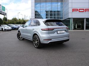 Porsche Cayenne E-hybrid - Image 3