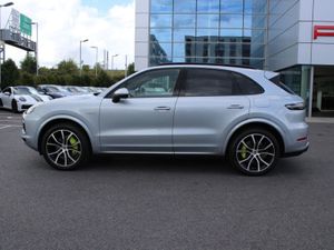 Porsche Cayenne E-hybrid - Image 4