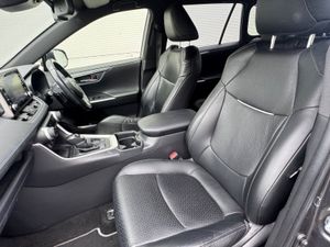 Toyota RAV4 2019 hybrid petrol - Image 3