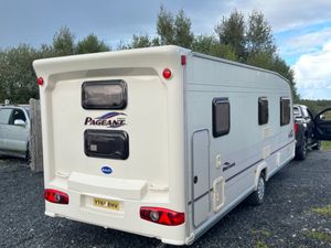Bailey Pageant 6 Berth Fixed Bunkbed Caravan - Image 3
