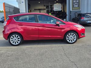 Ford Fiesta 1.25 Petrol Titanium - Image 2