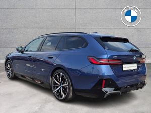 BMW i5 Edrive40 M Sport Pro Touring - Image 2