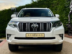 2023 Toyota Landcruiser 7 seater 2.8 Diesel - Image 2