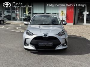 Toyota Yaris hybrid luna - Image 2