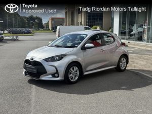 Toyota Yaris hybrid luna - Image 3