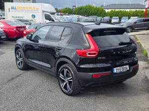 Volvo XC40 R-Design T4 PHEV Automatic (211) - Image 3