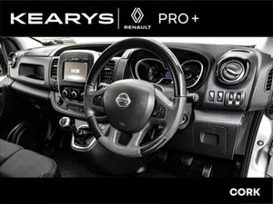 Nissan NV300 LWB 120 SV 4dr  Plus VAT - Image 4